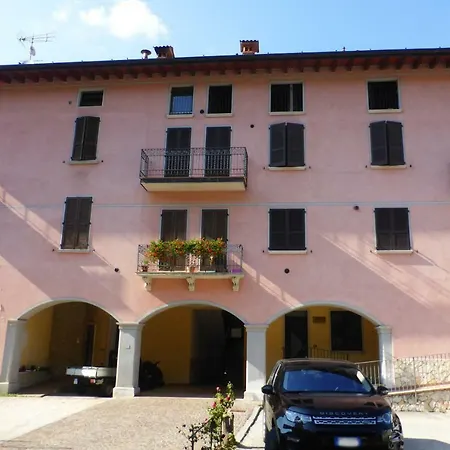 Piccola Corte Apartmán Casto